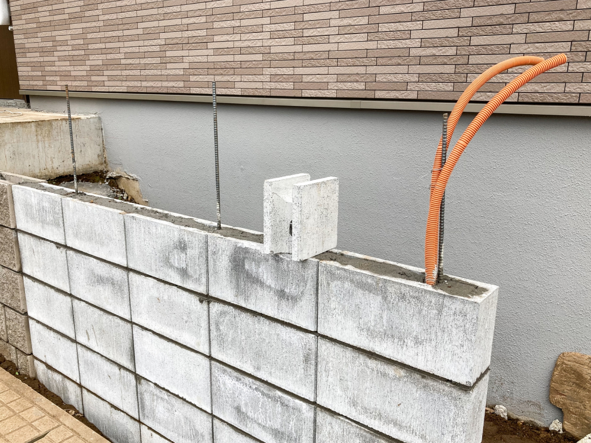 ブロック塀